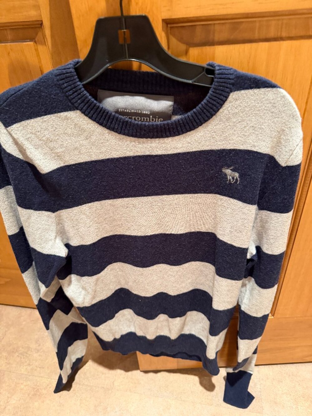 Abercrombie Fitch Y2K Vintage Striped Sweater Gray Navy Blue Moose Logo Medium